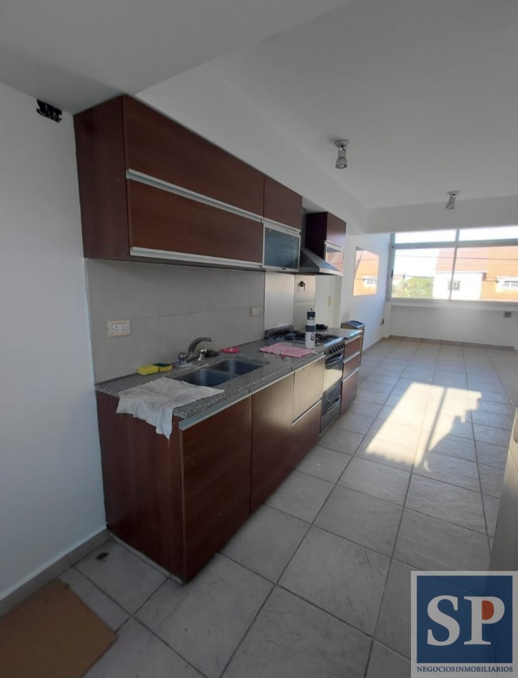 Duplex 2 amb + cochera, 100 mts de la costa