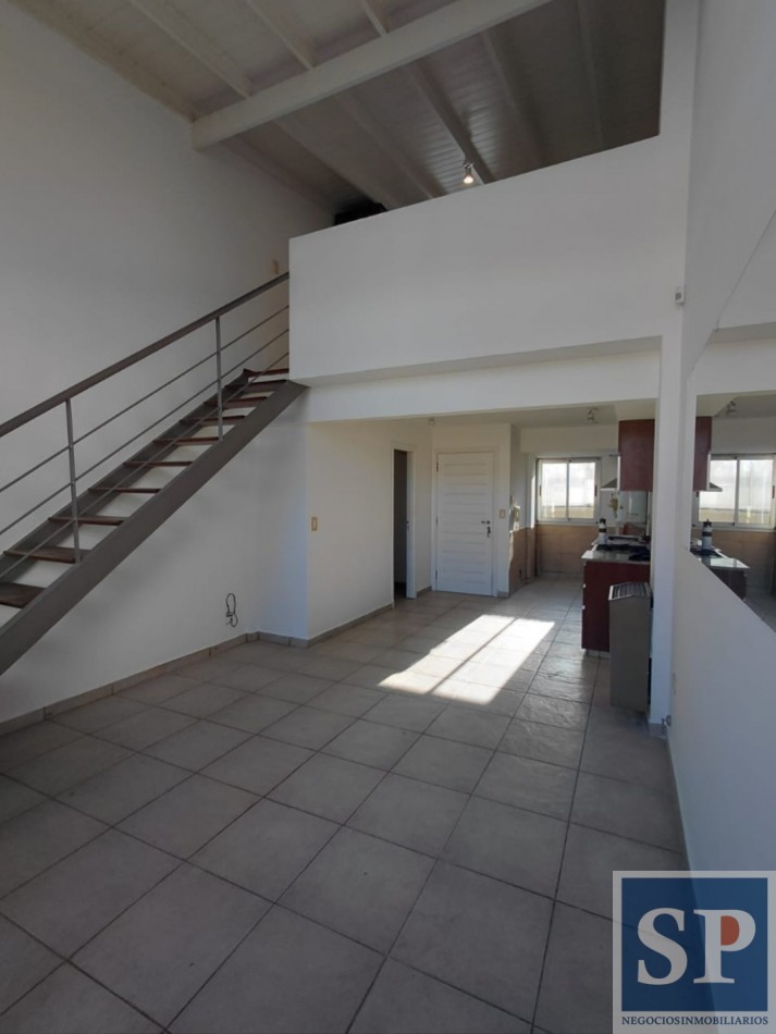 Duplex 2 amb + cochera, 100 mts de la costa