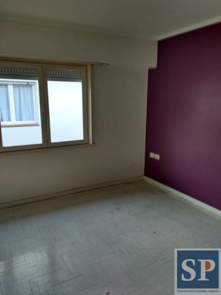 Venta departamento 3 amb y 1/2 , 1 piso, todo exterior, cochera- zona Guemes
