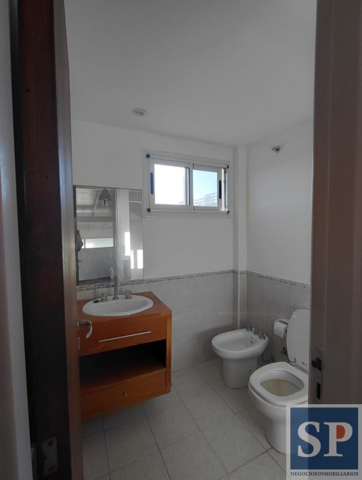 Duplex 2 amb + cochera, 100 mts de la costa