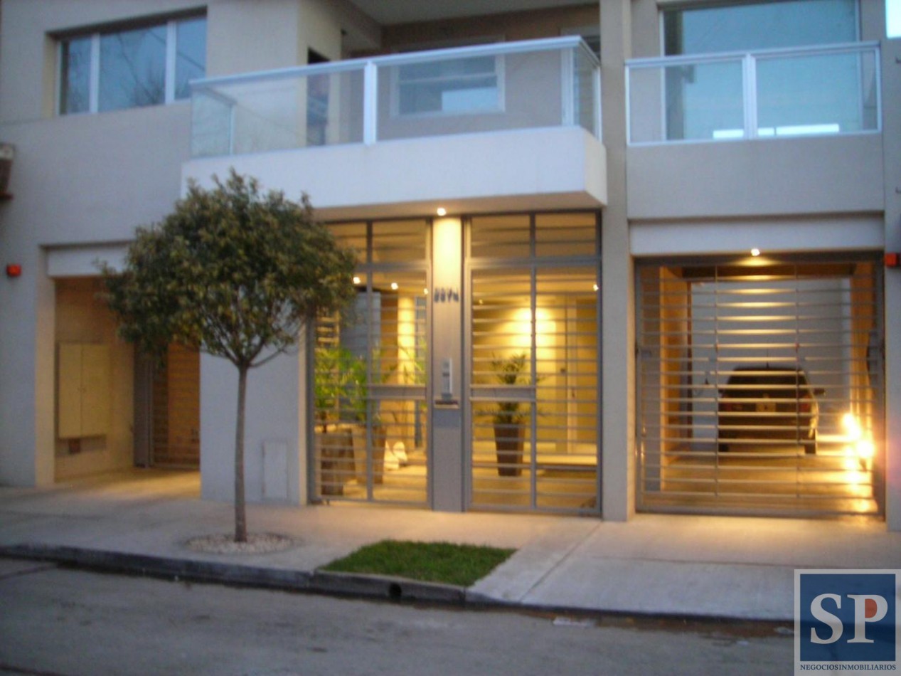 ALQUILER PISO 3 AMB. A LA CALLE + COCHERA ZONA QUITANA Y CATAMARCA