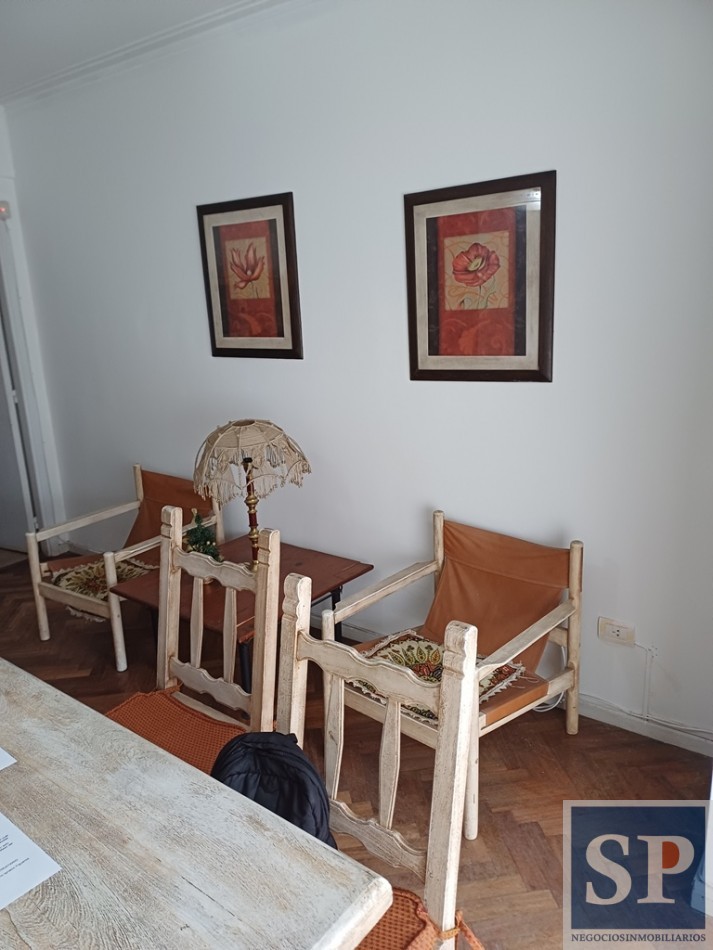 VENDE DPTO. 3 AMB A LA CALLE + COCHERA FIJA